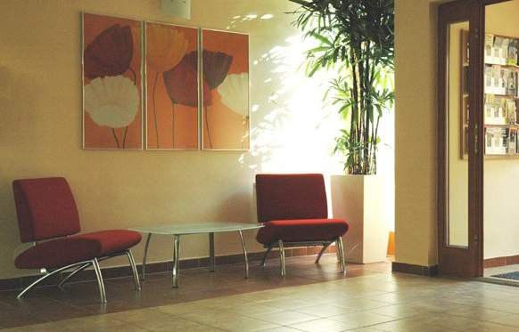 Claris Hotel 3*
